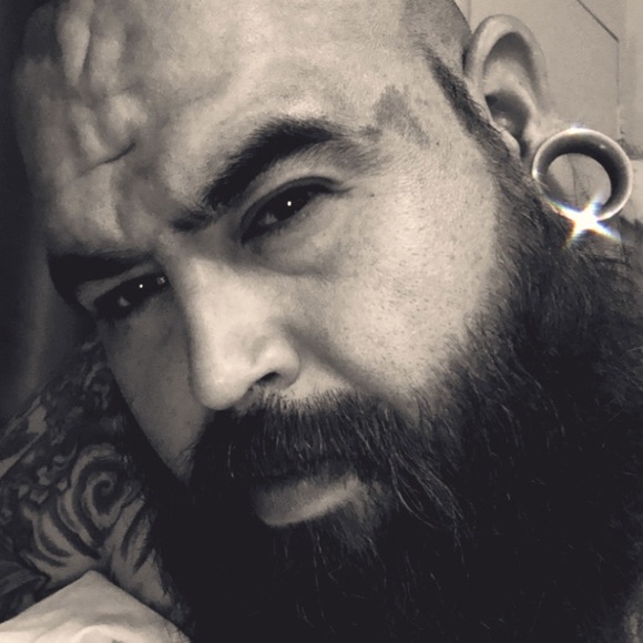 Meet your Posher, Conrad - Picture 1 of 1